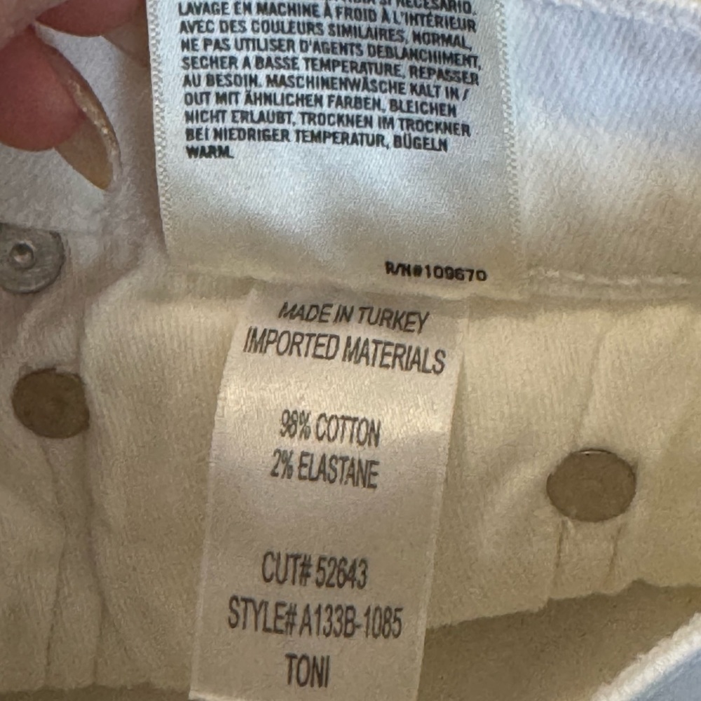 Agolde White Distressed Toni Mid-Rise Slim Jean NWOT 26 - Picture 5 of 5